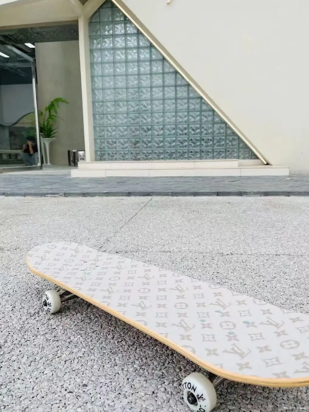 SKATEBOARD CUSTOM LV 0501